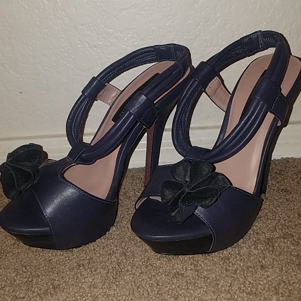 Steve Madden Luxe Sas platform heels 7
